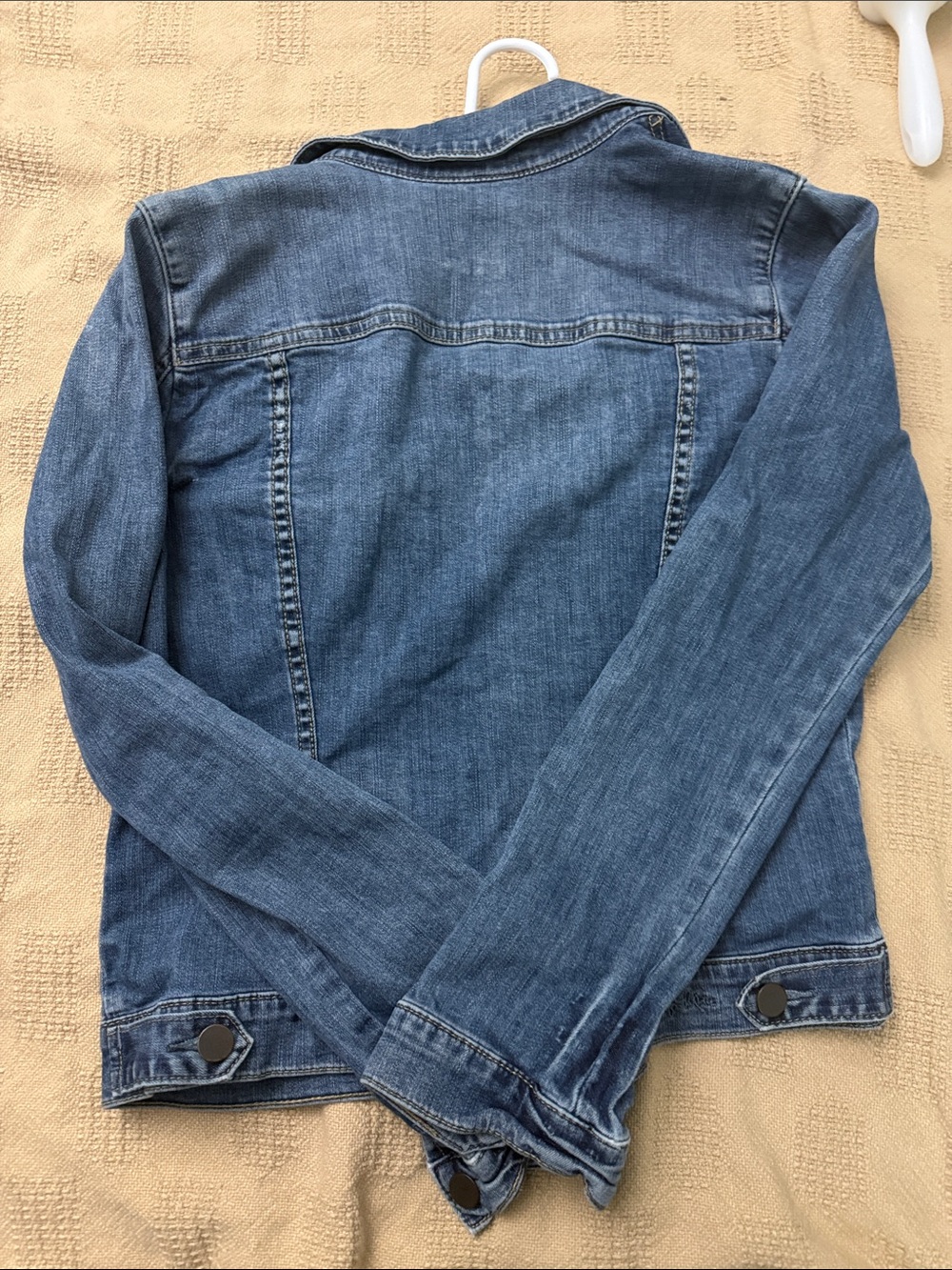 Kut from the Kloth Vintage Blue Denim Jean Jacket - Picture 9 of 9